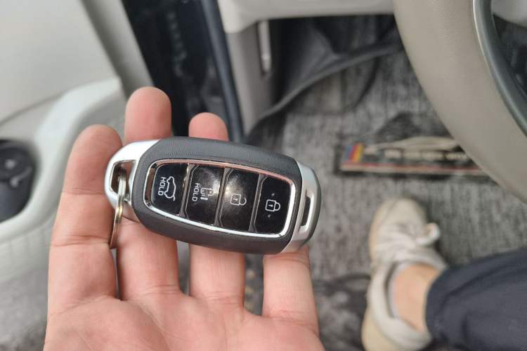Used Hyundai Custo 2021 270TGDi Prestige LUX Vehicle Key