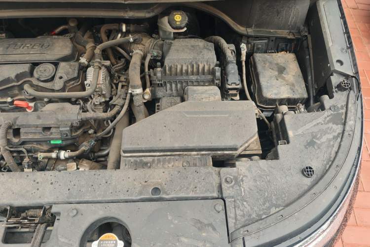 Used Hyundai Custo 2021 270TGDi Prestige LUX Engine Bay Left