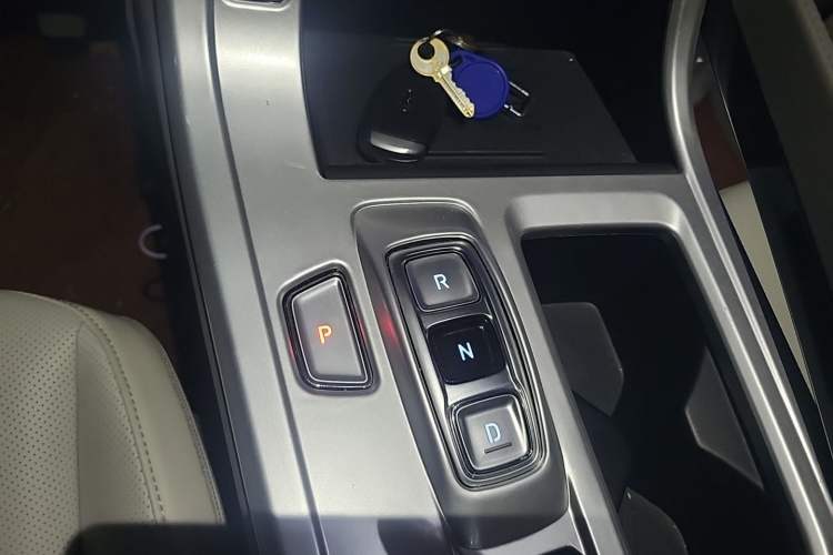 Used Hyundai Custo 2021 380TGDi Smart Love Flagship Edition TOP Premium Gear Lever