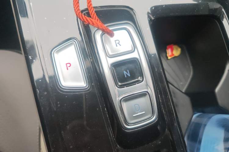Used Hyundai Custo 2021 270TGDi Prestige LUX Gear Lever