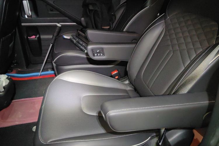 Used Hyundai Custo 2021 380TGDi Smart Luxury Premium LUX Left Rear Seat