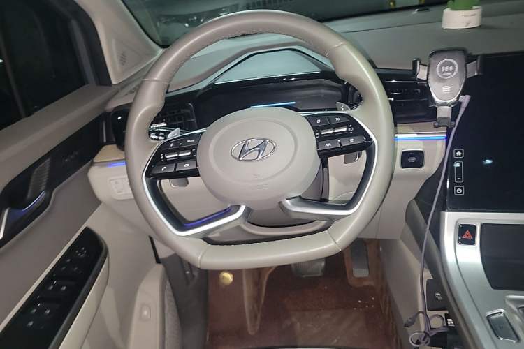 Used Hyundai Custo 2021 380TGDi Smart Love Flagship Edition TOP Premium Steering Wheel