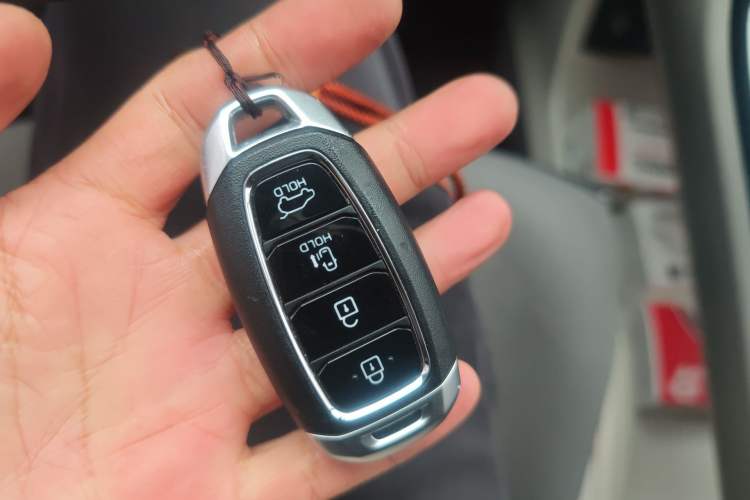 Used Hyundai Custo 2021 270TGDi Prestige LUX Vehicle Key