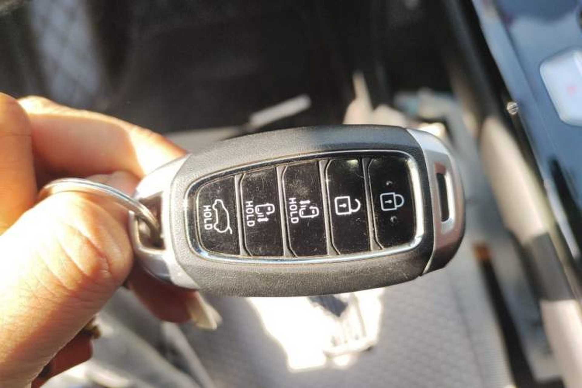 Used Hyundai Custo 2021 380TGDi Smart Love Flagship Edition TOP Premium Vehicle Key