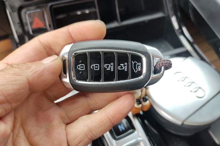 Used Hyundai Custo 2021 380TGDi Smart Love Flagship Edition TOP Premium Vehicle Key