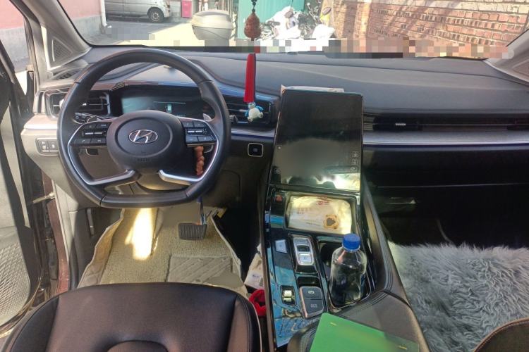 Used Hyundai Custo 2021 380TGDi Smart Love Flagship Edition TOP Premium Interior 2