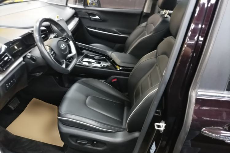 Used Hyundai Custo 2021 270TGDi Prestige LUX Left Front Seat