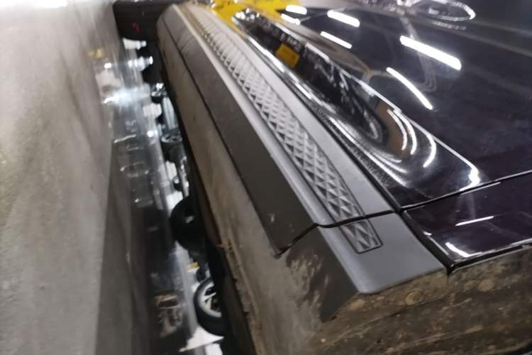 Used Hyundai Custo 2021 270TGDi Prestige LUX Right Side Sill