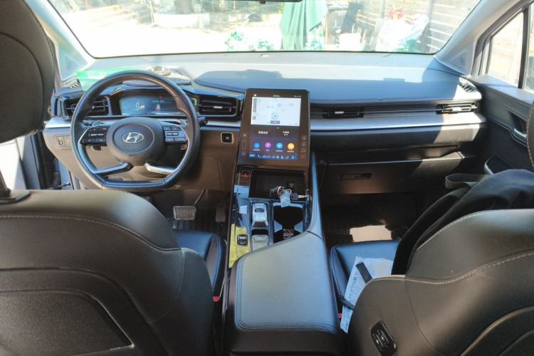 Used Hyundai Custo 2021 380TGDi Smart Luxury Premium LUX Center Console