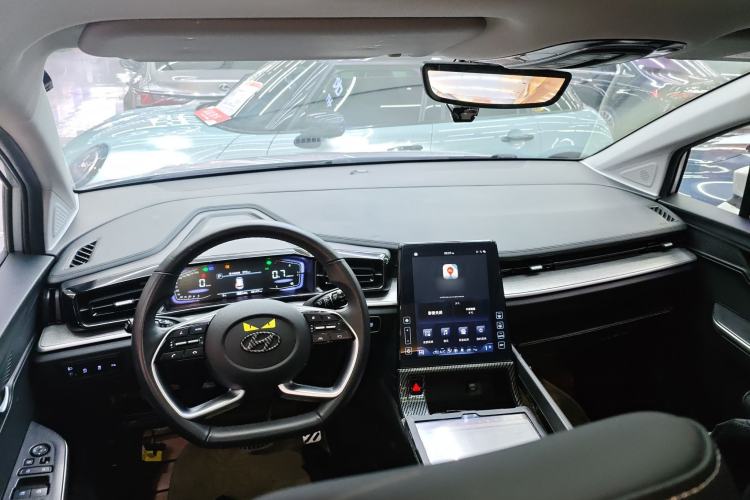 Used Hyundai Custo 2021 270TGDi Prestige LUX Center Console