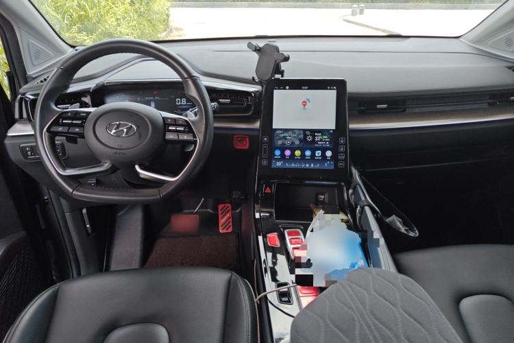 Used Hyundai Custo 2021 380TGDi Smart Love Flagship Edition TOP Premium Center Console