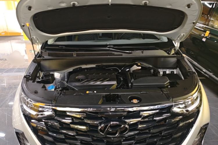 Used Hyundai Custo 2021 380TGDi Smart Luxury Premium LUX Engine Bay