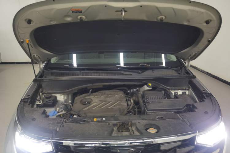 Used Hyundai Custo 2021 380TGDi Smart Love Flagship Edition TOP Premium Engine Bay
