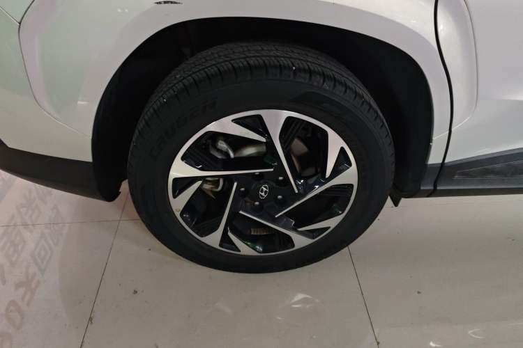 Used Hyundai Custo 2021 380TGDi Deluxe Edition DLX Exterior 4