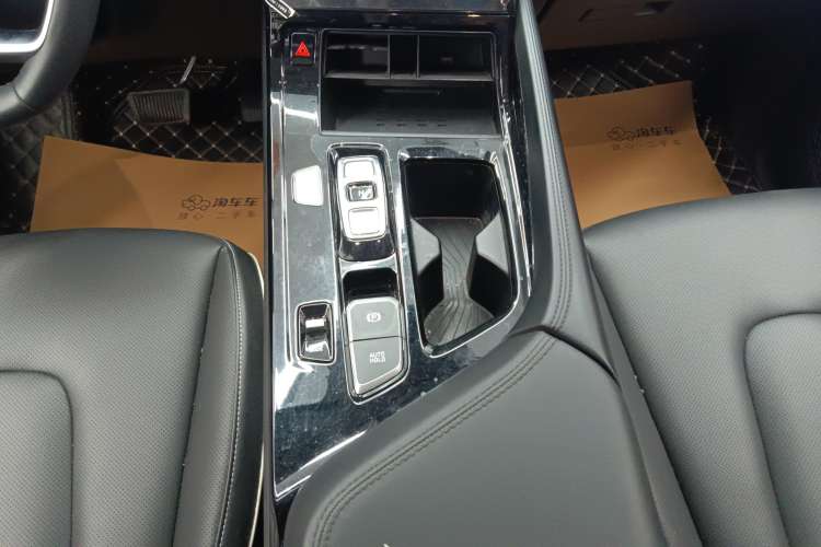 Used Hyundai Custo 2021 380TGDi Smart Love Flagship Edition TOP Premium Gear Lever
