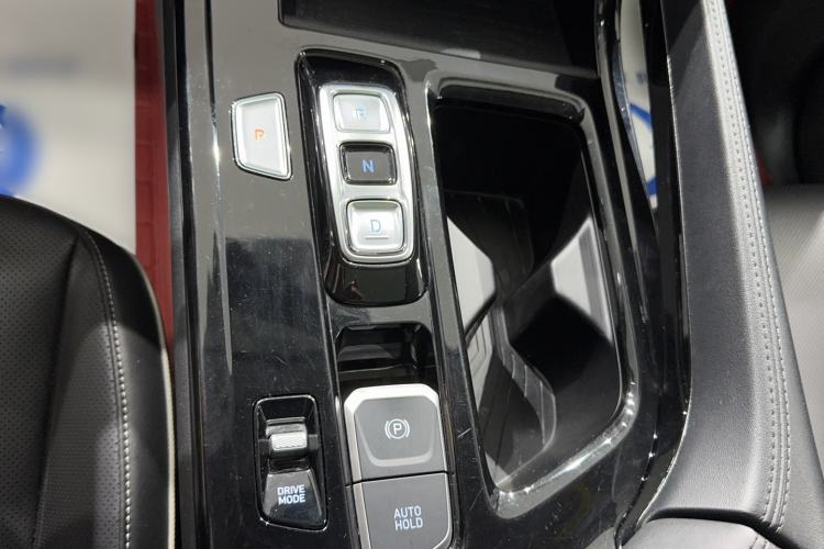 Used Hyundai Custo 2021 380TGDi Deluxe Edition DLX Gear Lever
