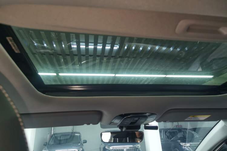 Used Hyundai Custo 2021 380TGDi Smart Love Flagship Edition TOP Premium Headliner