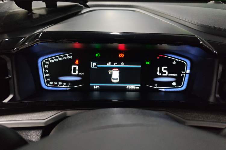 Used Hyundai Custo 2021 380TGDi Deluxe Edition DLX Instrument Cluster