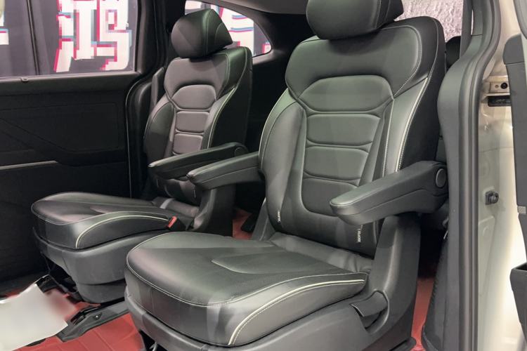 Used Hyundai Custo 2021 380TGDi Deluxe Edition DLX Interior 3