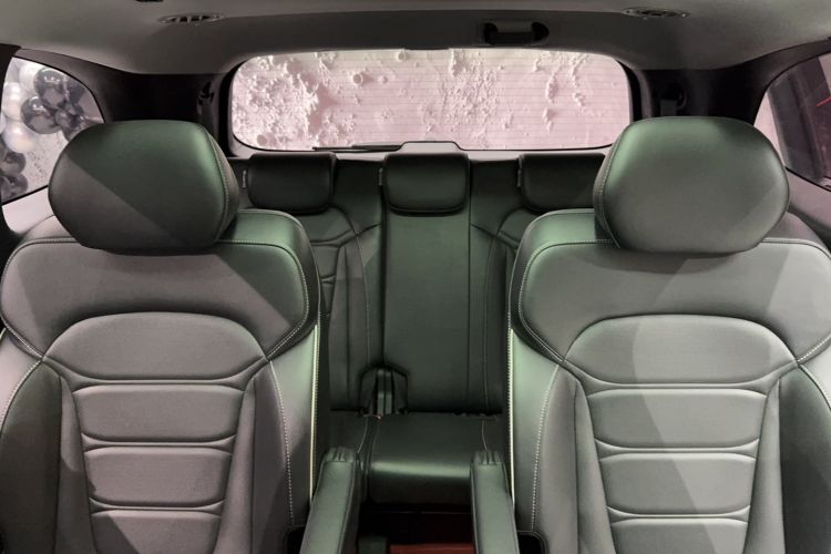 Used Hyundai Custo 2021 380TGDi Deluxe Edition DLX Interior 4