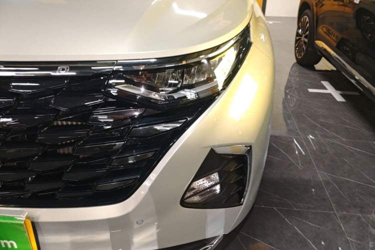 Used Hyundai Custo 2021 380TGDi Smart Luxury Premium LUX Left Front Headlight