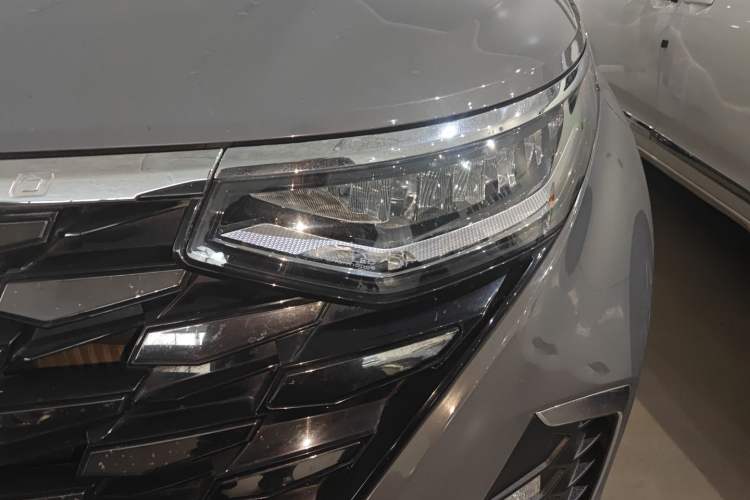 Used Hyundai Custo 2021 380TGDi Smart Luxury Premium LUX Left Front Headlight
