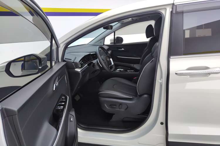 Used Hyundai Custo 2021 380TGDi Smart Love Flagship Edition TOP Premium Left Front Seat