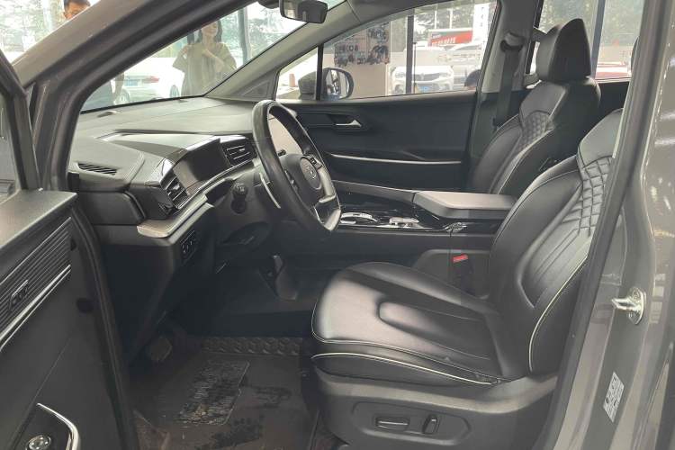 Used Hyundai Custo 2021 380TGDi Smart Luxury Premium LUX Left Front Seat