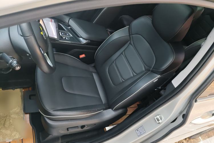 Used Hyundai Custo 2021 270TGDi Prestige LUX Left Front Seat