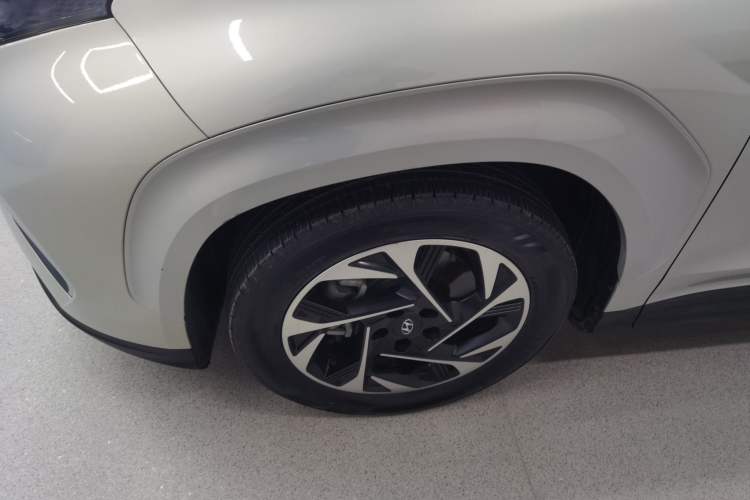 Used Hyundai Custo 2021 380TGDi Smart Love Flagship Edition TOP Premium Left Front Wheel Hub