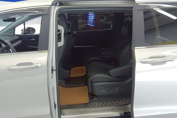 Used Hyundai Custo 2021 380TGDi Smart Love Flagship Edition TOP Premium Left Rear Seat