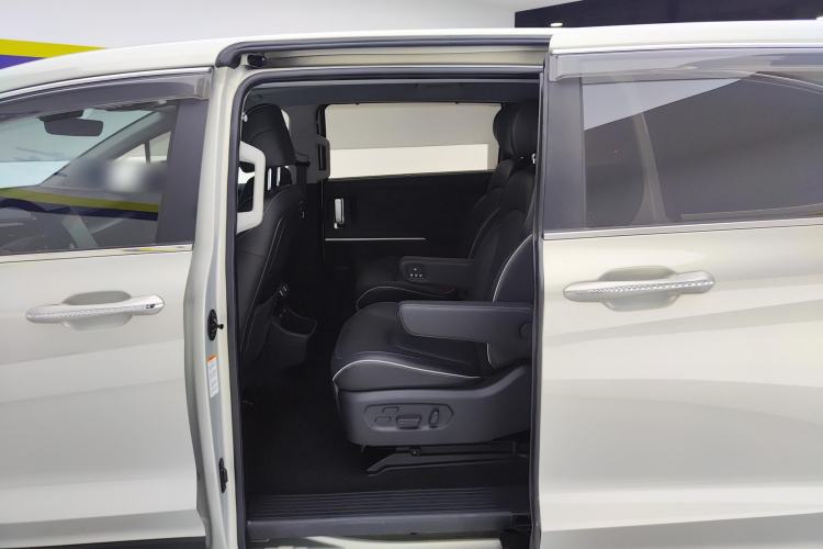 Used Hyundai Custo 2021 380TGDi Smart Love Flagship Edition TOP Premium Left Rear Seat