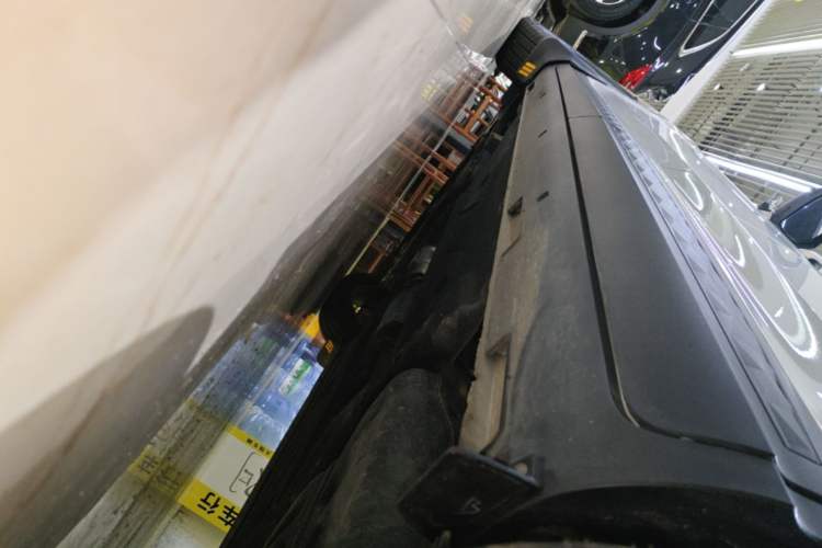 Used Hyundai Custo 2021 270TGDi Prestige LUX Left Side Sill