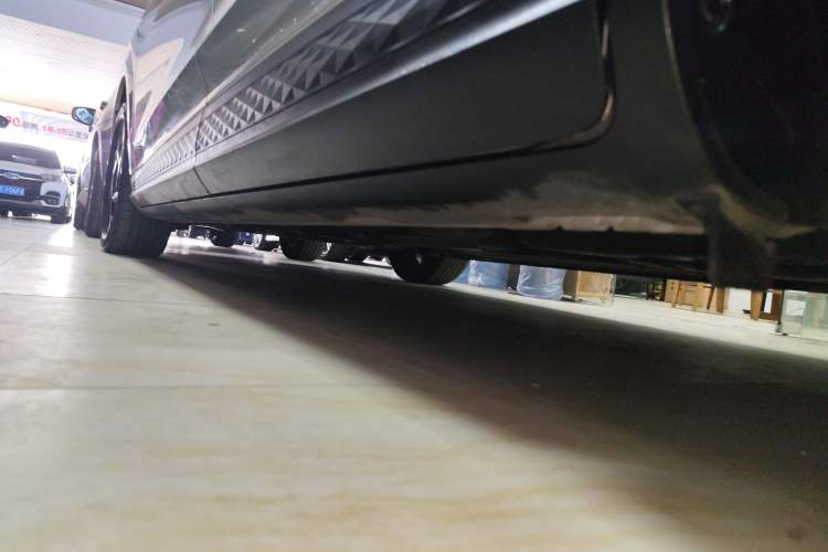 Used Hyundai Custo 2021 380TGDi Smart Love Flagship Edition TOP Premium Left Side Sill