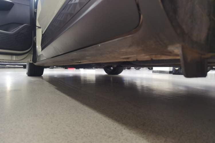 Used Hyundai Custo 2021 380TGDi Smart Love Flagship Edition TOP Premium Left Side Sill