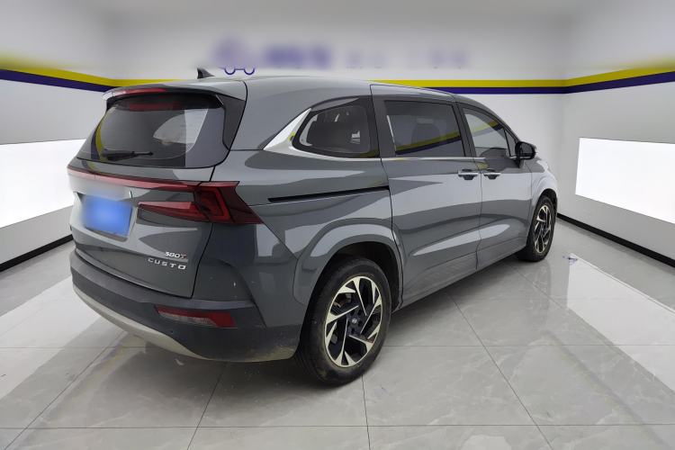 Used Hyundai Custo 2021 380TGDi Smart Luxury Premium LUX Rear Right 45 Deg