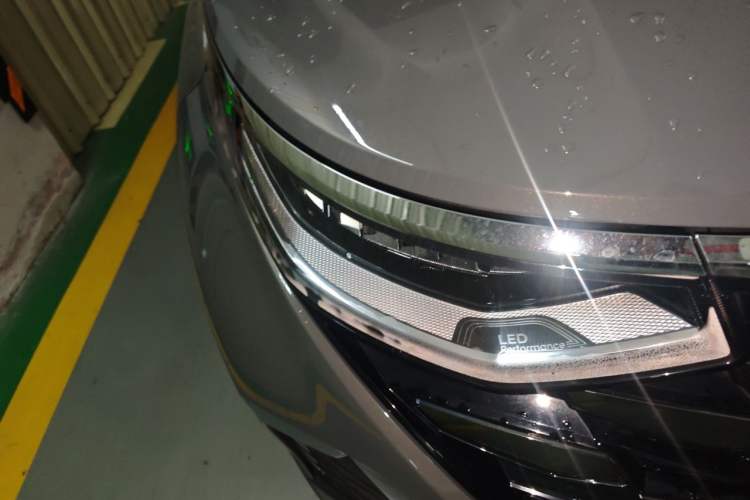 Used Hyundai Custo 2021 380TGDi Smart Love Flagship Edition TOP Premium Right Front Headlight