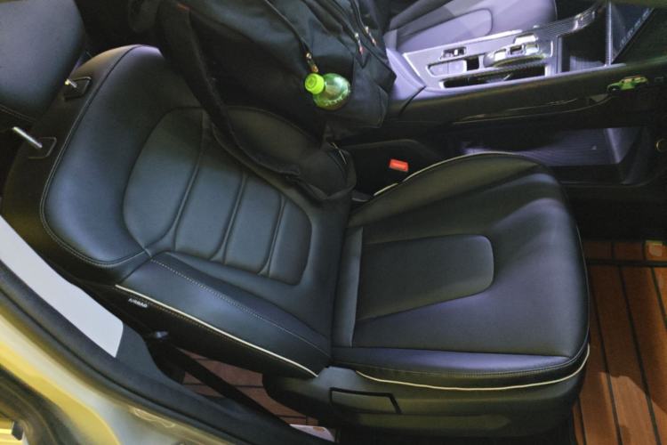 Used Hyundai Custo 2021 270TGDi Prestige LUX Right Front Seat