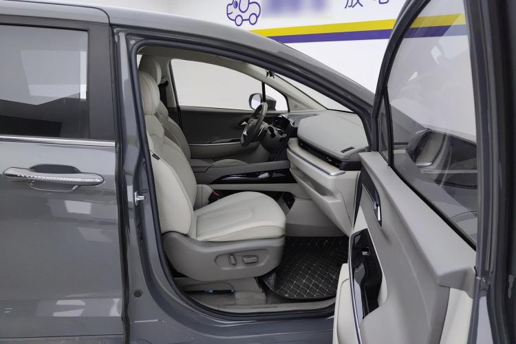 Used Hyundai Custo 2021 380TGDi Smart Luxury Premium LUX Right Front Seat