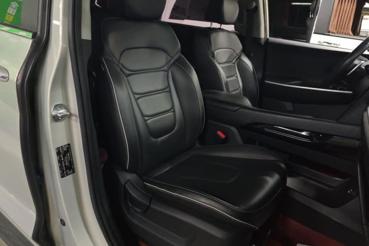 Used Hyundai Custo 2021 380TGDi Deluxe Edition DLX Right Front Seat
