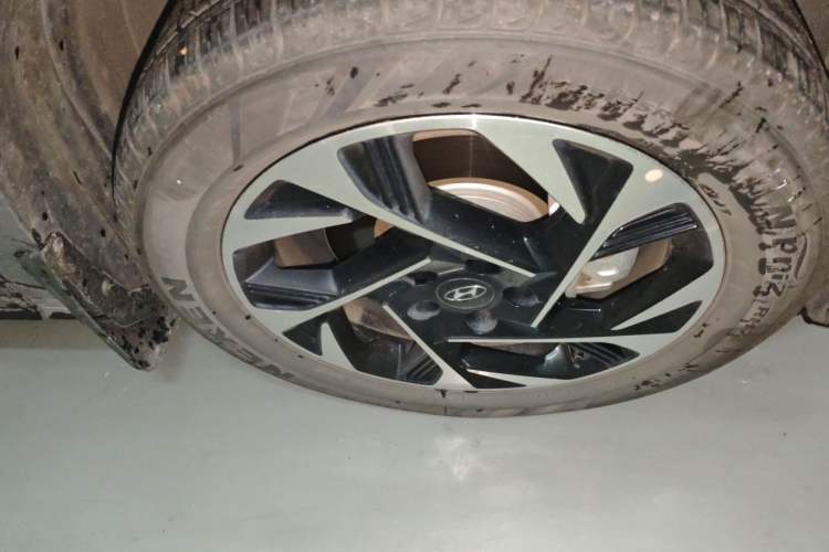 Used Hyundai Custo 2021 380TGDi Smart Love Flagship Edition TOP Premium Right Front Wheel Hub