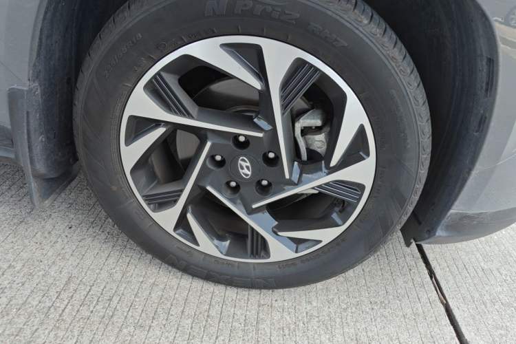 Used Hyundai Custo 2021 380TGDi Smart Love Flagship Edition TOP Premium Right Front Wheel Hub