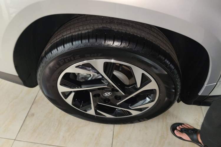 Used Hyundai Custo 2021 380TGDi Smart Love Flagship Edition TOP Premium Right Rear Wheel Hub