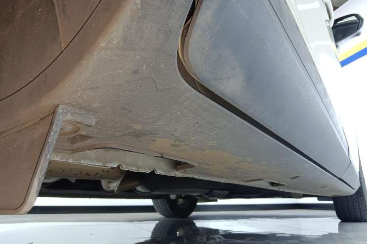 Used Hyundai Custo 2021 380TGDi Smart Love Flagship Edition TOP Premium Right Side Sill