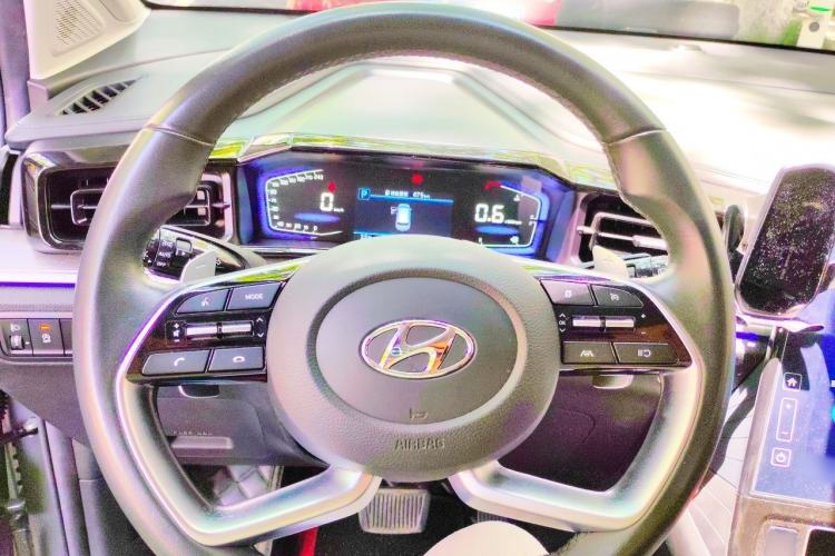 Used Hyundai Custo 2021 380TGDi Smart Luxury Premium LUX Steering Wheel