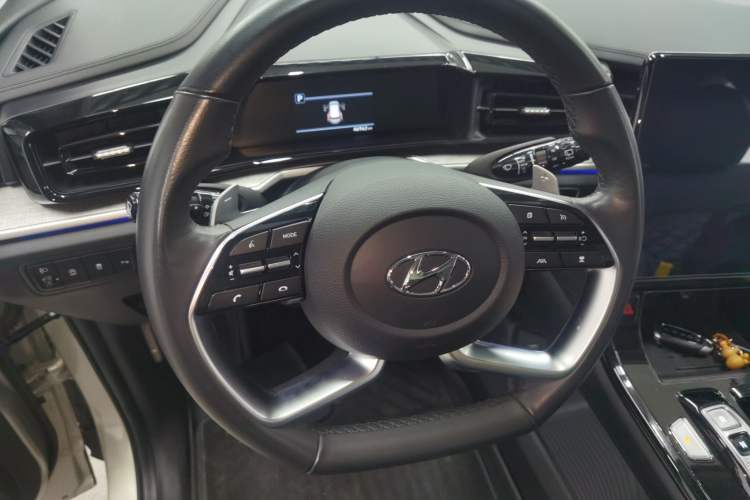 Used Hyundai Custo 2021 380TGDi Smart Love Flagship Edition TOP Premium Steering Wheel