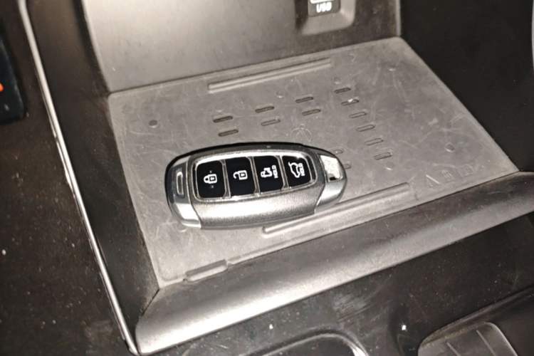 Used Hyundai Custo 2021 380TGDi Smart Luxury Premium LUX Vehicle Key