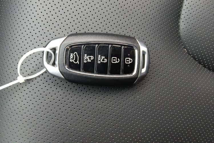 Used Hyundai Custo 2021 380TGDi Smart Love Flagship Edition TOP Premium Vehicle Key