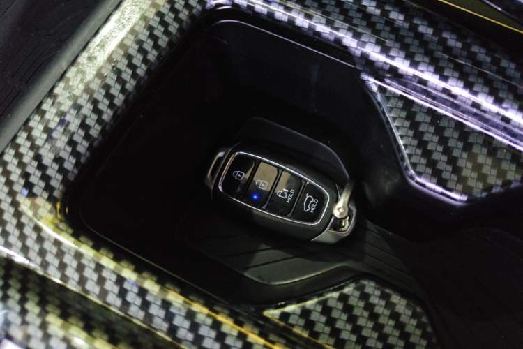 Used Hyundai Custo 2021 270TGDi Prestige LUX Vehicle Key