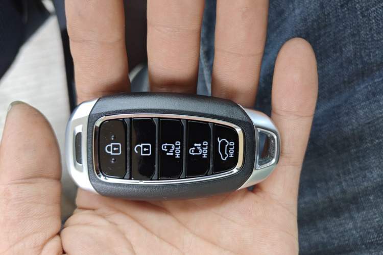 Used Hyundai Custo 2021 380TGDi Smart Love Flagship Edition TOP Premium Vehicle Key
